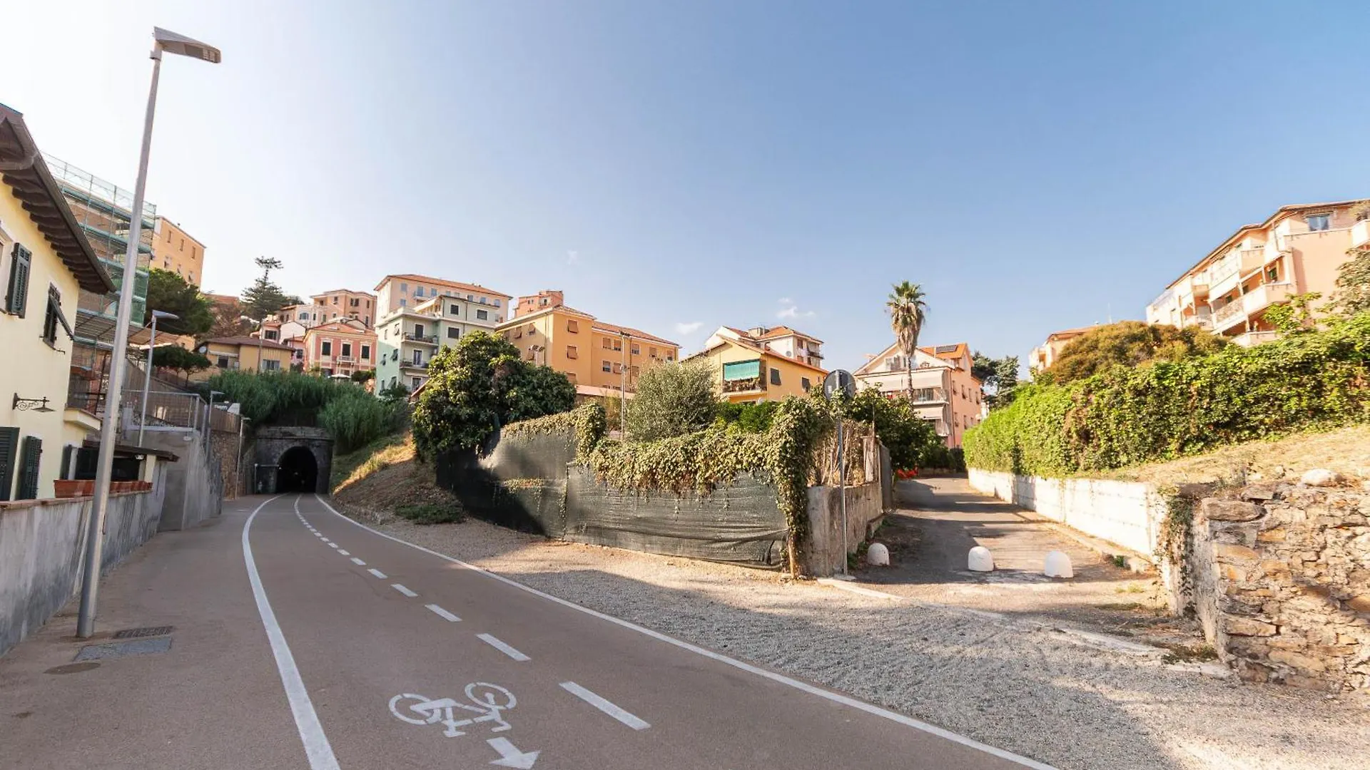 Mediterranee - 200M Dal Mare, Parcheggio Privato, Idromassaggio Imperia 0*,
