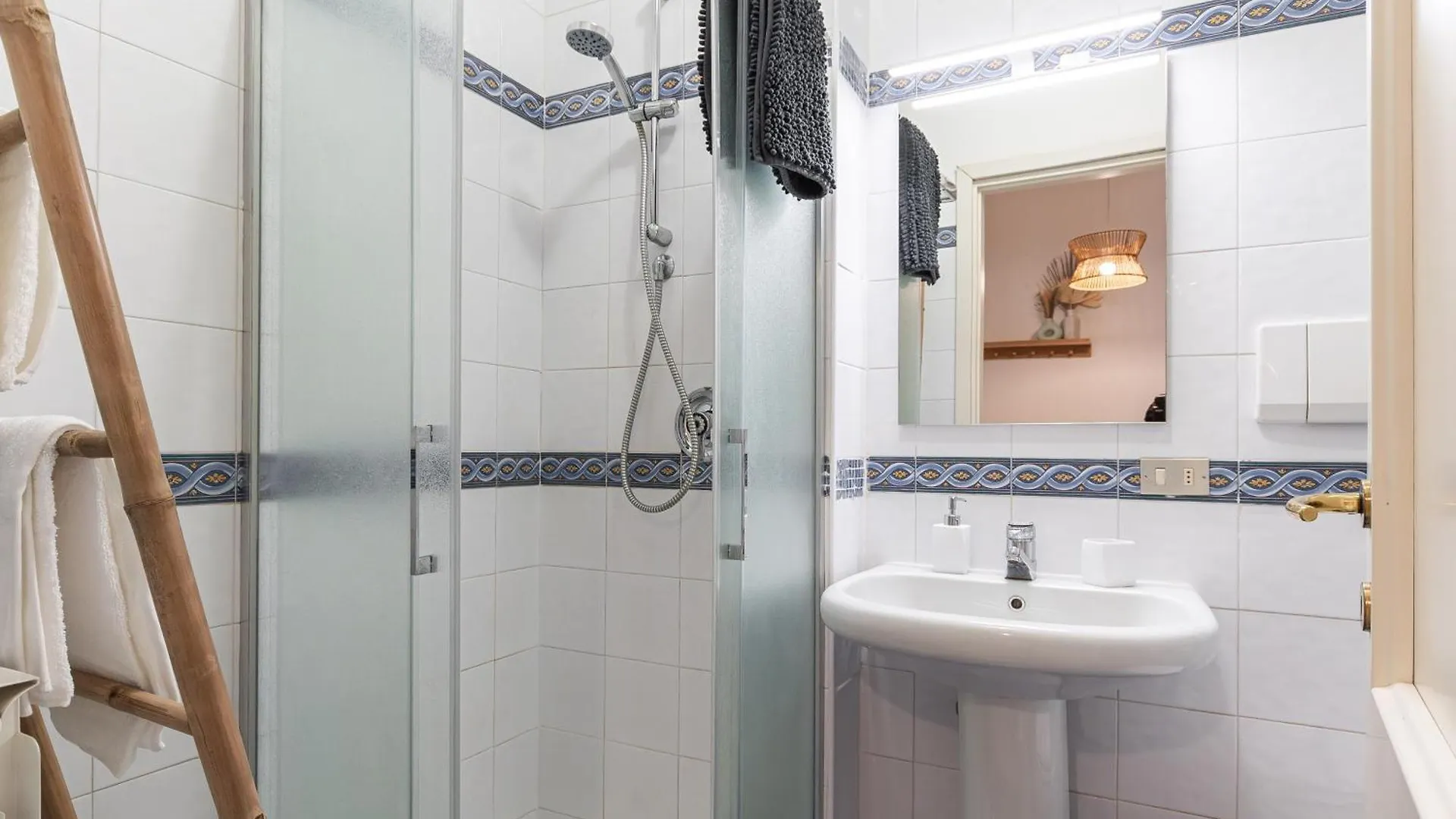 Mediterranee - 200M Dal Mare, Parcheggio Privato, Idromassaggio Imperia Italy