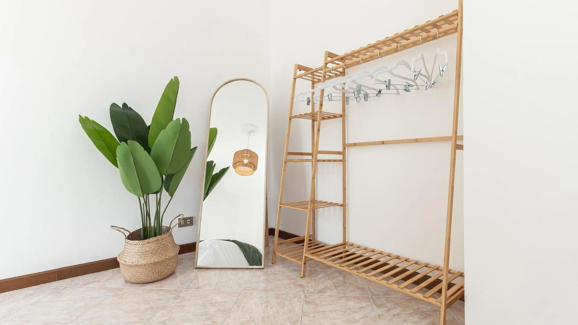 Mediterranee - 200M Dal Mare, Parcheggio Privato, Idromassaggio Imperia Apartment