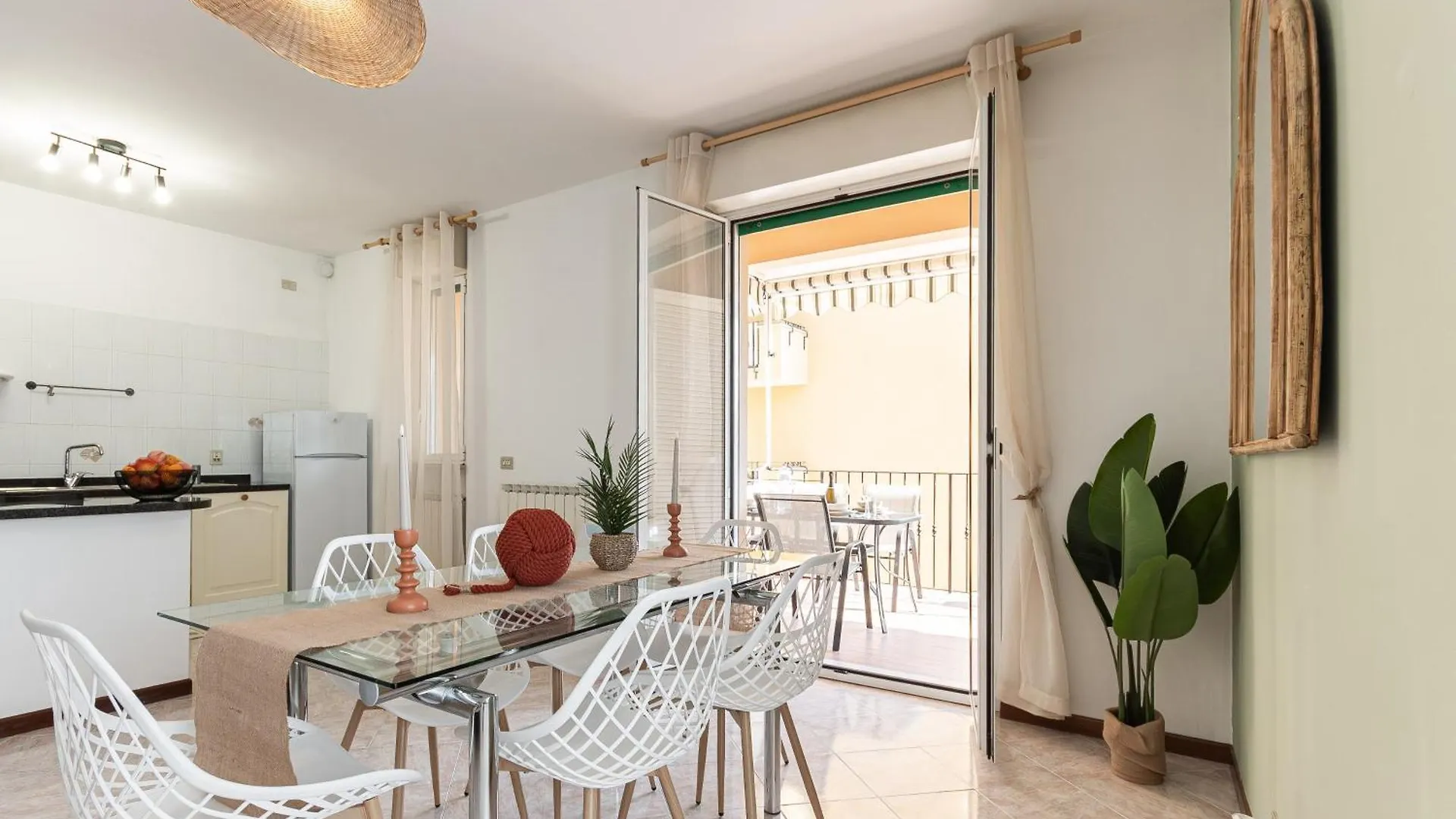 Mediterranee - 200M Dal Mare, Parcheggio Privato, Idromassaggio Imperia